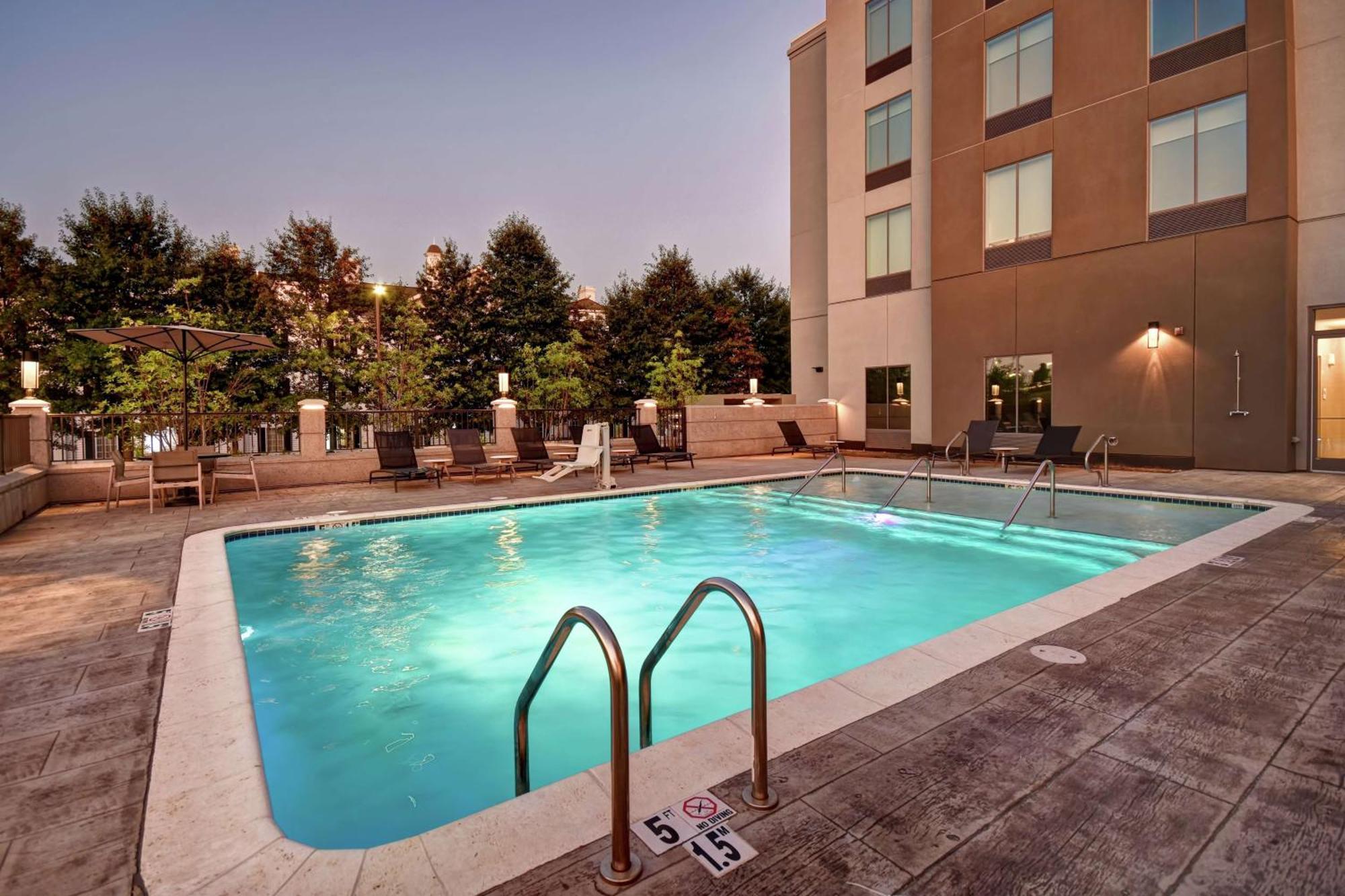 Hilton Garden Inn Джаксън Екстериор снимка