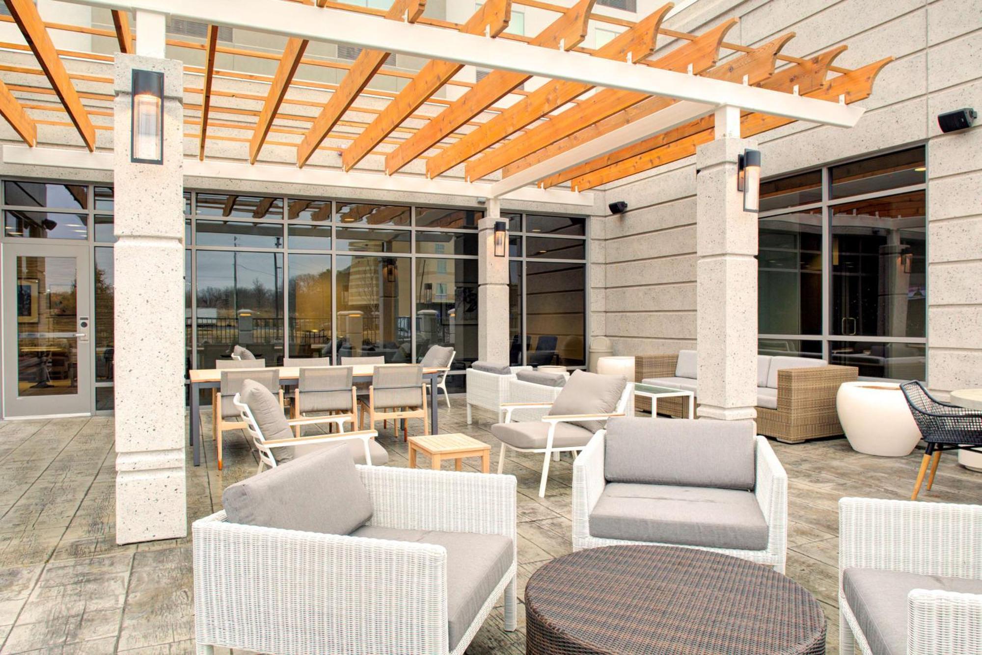 Hilton Garden Inn Джаксън Екстериор снимка